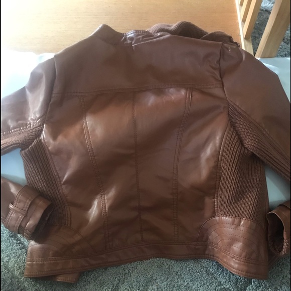 Jacket - Picture 3 of 3